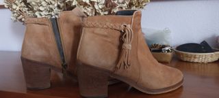 Botines de piel ante Dansi