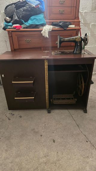 Máquina coser antigua SINGER