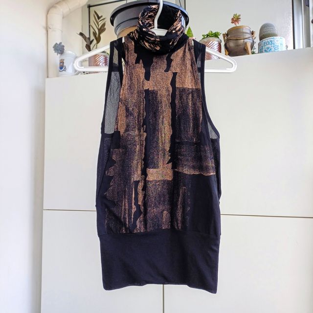 Regata Miro Jeans, preta e acobreado 