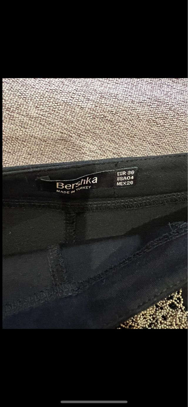 Lote 4 faldas negras Bershka talla XS