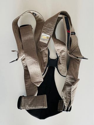 Mochila de porteo Babybjorn