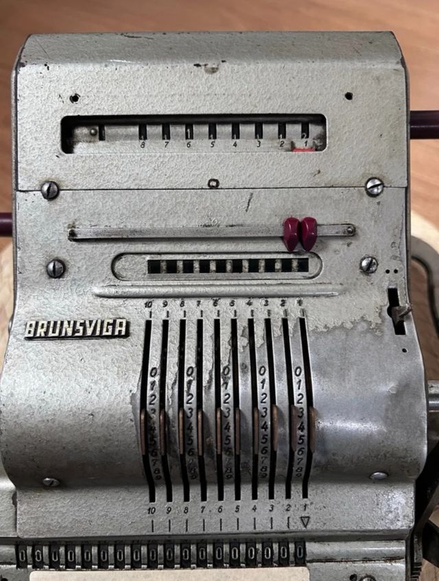 Calculadora Brunsviga 13-RK Escucho ofertas