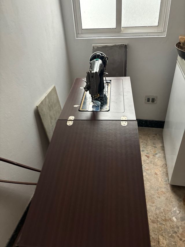 Maquina de coser manual