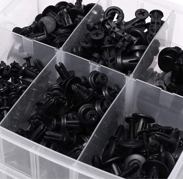 Clips de sujecion para coches