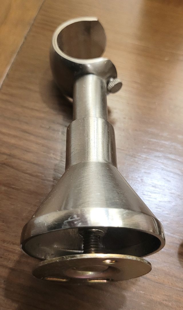 Remate de Diseño en acero para cortina