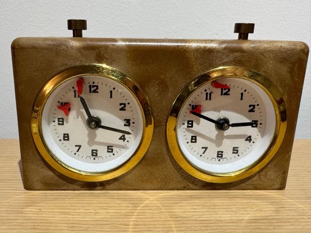 Reloj mecanico ajedrez temporizador