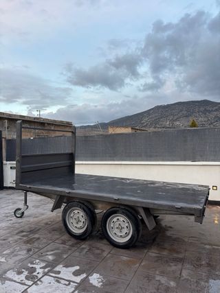 Alquiler remolques en granada
