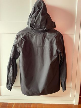 Abrigo marrón quechua