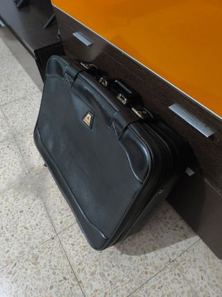 Maleta de viaje de piel de cabina