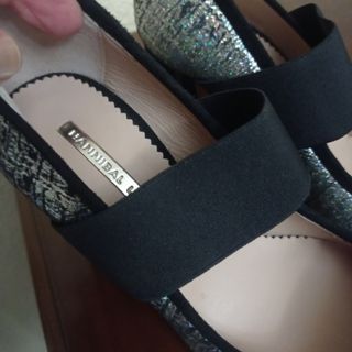 Zapatos de evento taco  ancho plata de HAnníbal La