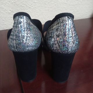 Zapatos de evento taco  ancho plata de HAnníbal La