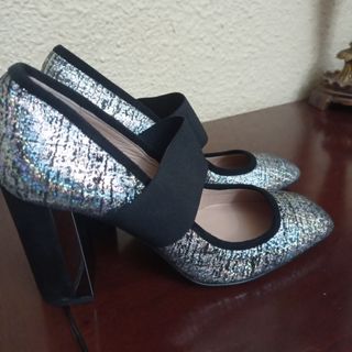 Zapatos de evento taco  ancho plata de HAnníbal La