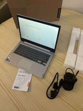 Portátil Lenovo Chromebook IdeaPad 3 14 FHD Nuevo