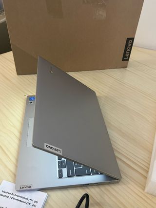 Portátil Lenovo Chromebook IdeaPad 3 14 FHD Nuevo