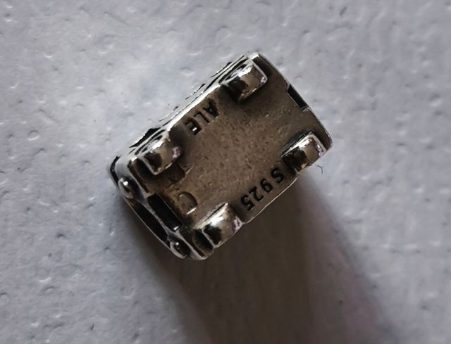 Conta Pandora autocarro Londrino Londres