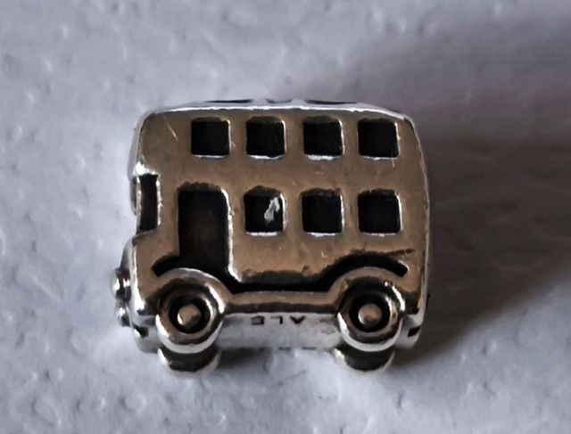 Conta Pandora autocarro Londrino Londres