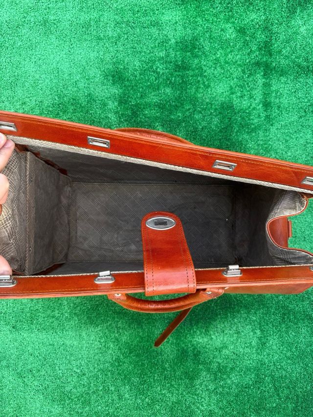 Maleta Cuero Vintage Old School