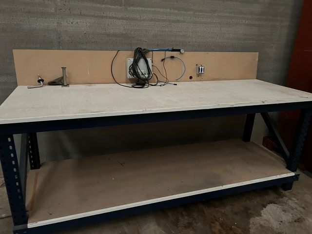 vendo Mesas de trabajo son nuevas