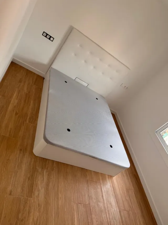 Canapés/ Colchones/ Cabeceros/ Somieres/ Armarios