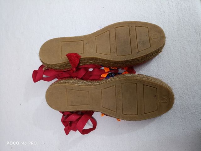 Alpargatas rojas fantasia