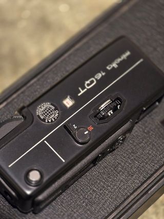 Camera fotográfica Vintage- minolta 16QT