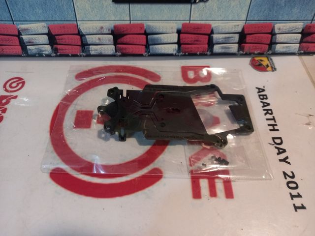 Chasis aston martin Black arrow negro