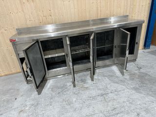 Mesa Fria de gran capacidad