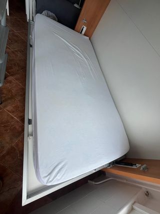 Cama abatible horizontal 