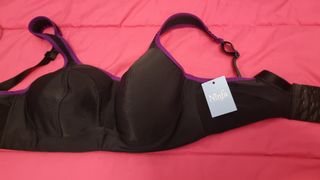 Sujetador deportivo negro 90C nuevo 