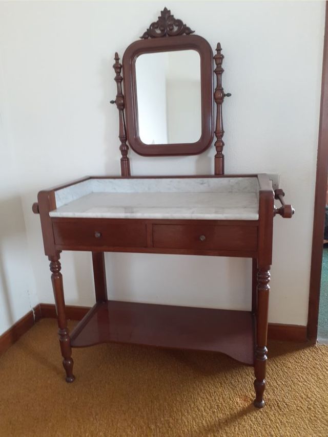 MUEBLE LAVABO DE MADERA NOBLE CON ESPEJO