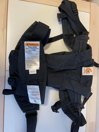 Portabebe Ergobaby negro