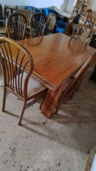 Mesa de comedor extensible 