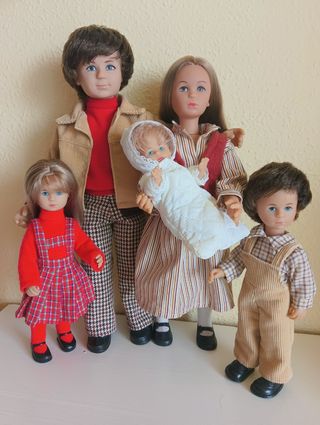 Muñecos La Familia de Bella