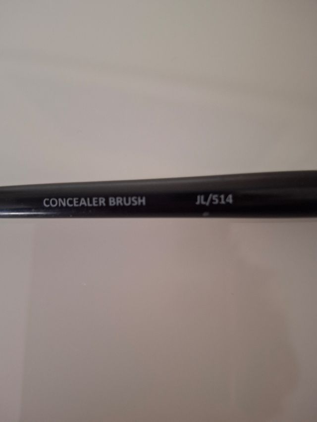 José López brocha maquillaje 