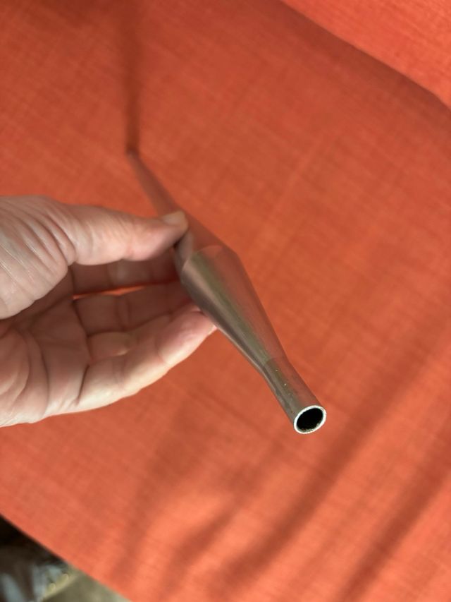 Risonanza rossi 15 pilon rc aereo