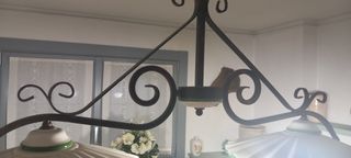 2 lampadari in ceramica e ferro battuto