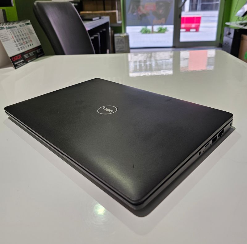 Diez portátiles Dell a bajo precio. Dell 5300 afbeelding 4