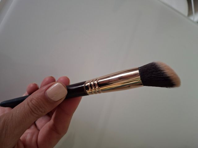 José López brocha maquillaje 