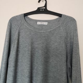 Camiseta y jersey ZARA  . TODO 3€. 