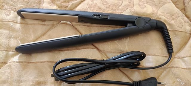 Piastra per capelli Remington mai usata