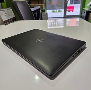 Diez portátiles Dell 5300 con i5 a bajo precio. 