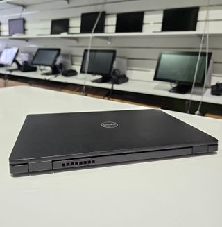 Diez portátiles Dell 5300 con i5 a bajo precio. 