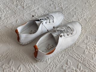 Oferta! Fin temporada Zapatillas piel fina Lunar