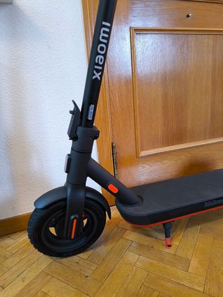Patinete eléctrico Xiaomi 4 Pro Gen 2. Como nuevo.