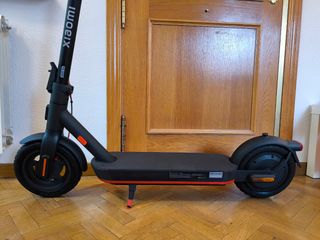 Patinete eléctrico Xiaomi 4 Pro Gen 2. Como nuevo.