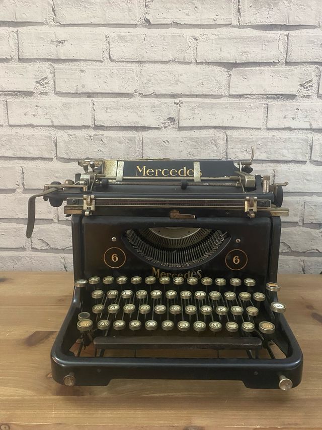 Maquina de Escribir Mercedes 6