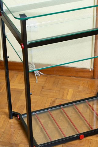 Mesa auxiliar metal negro y cristal
