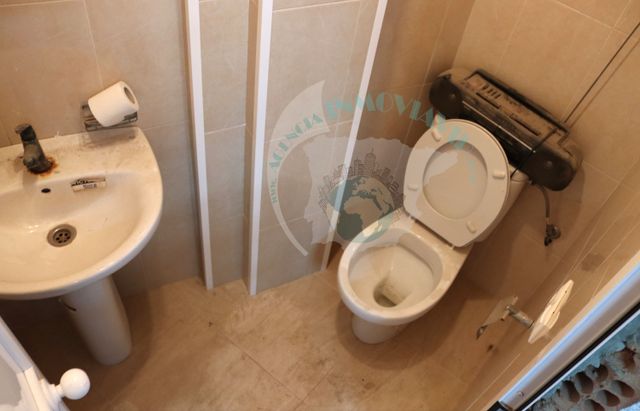 REF.23087 SE VENDE VIVIENDA, 4 PLANTAS EN ESQUINA