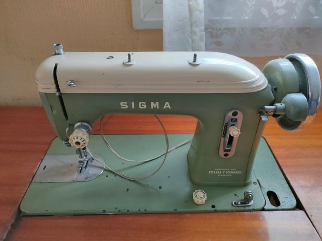 Maquina de coser Sigma 2