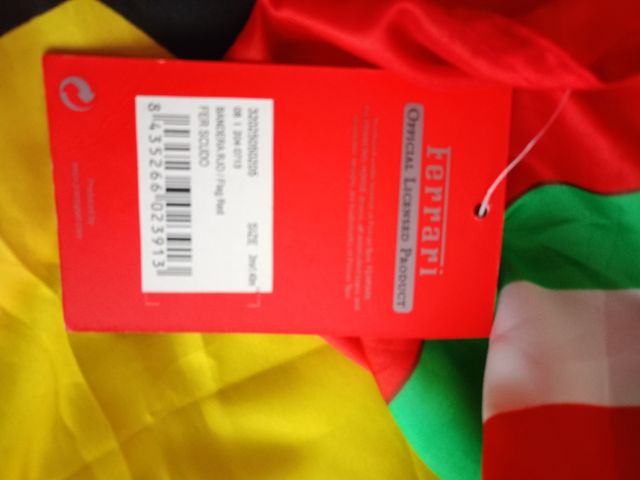 BANDERA ITALIANA DE LA ESCUDERÍA FERRAR